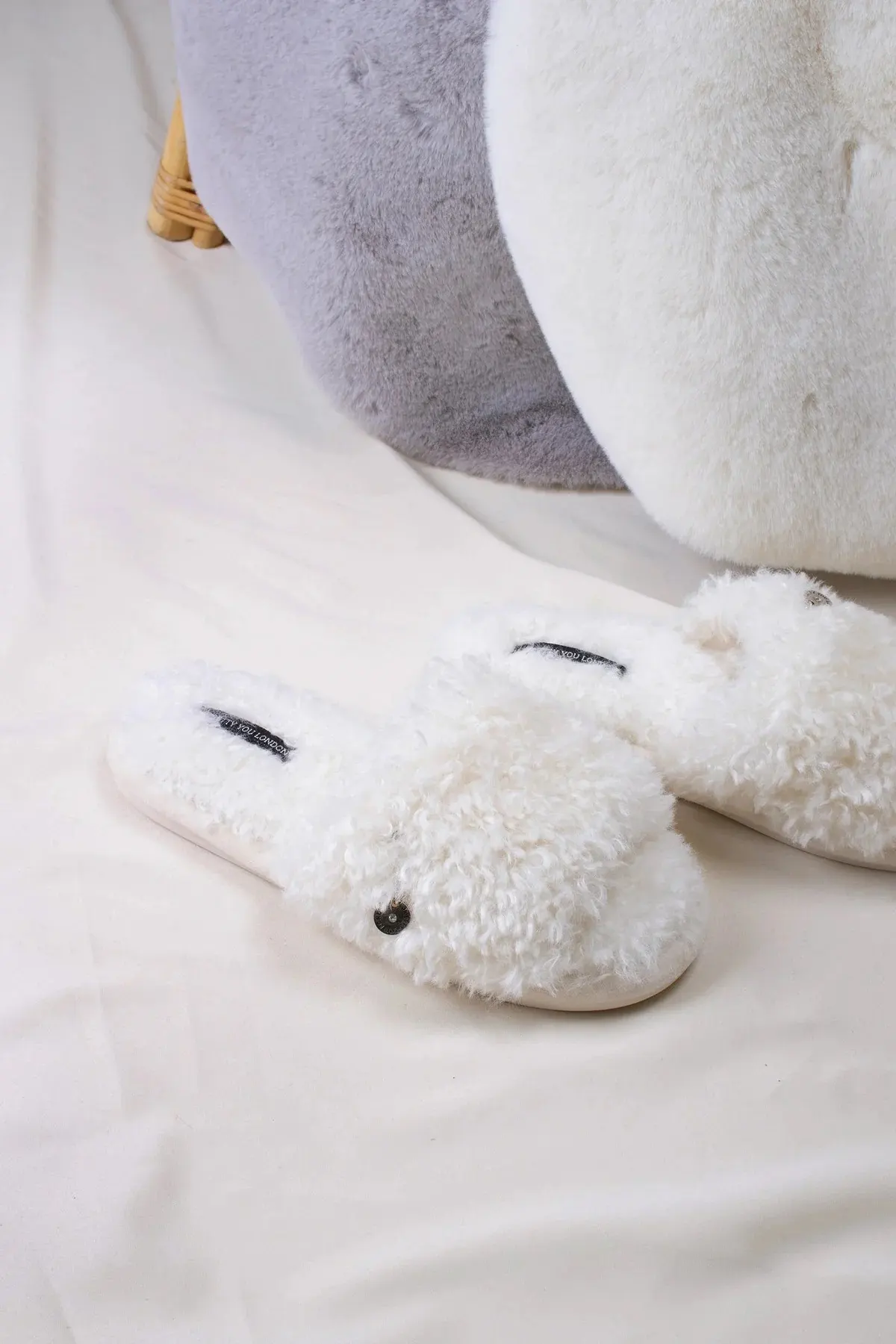 Капці домашні vanilla Candy Pretty You London