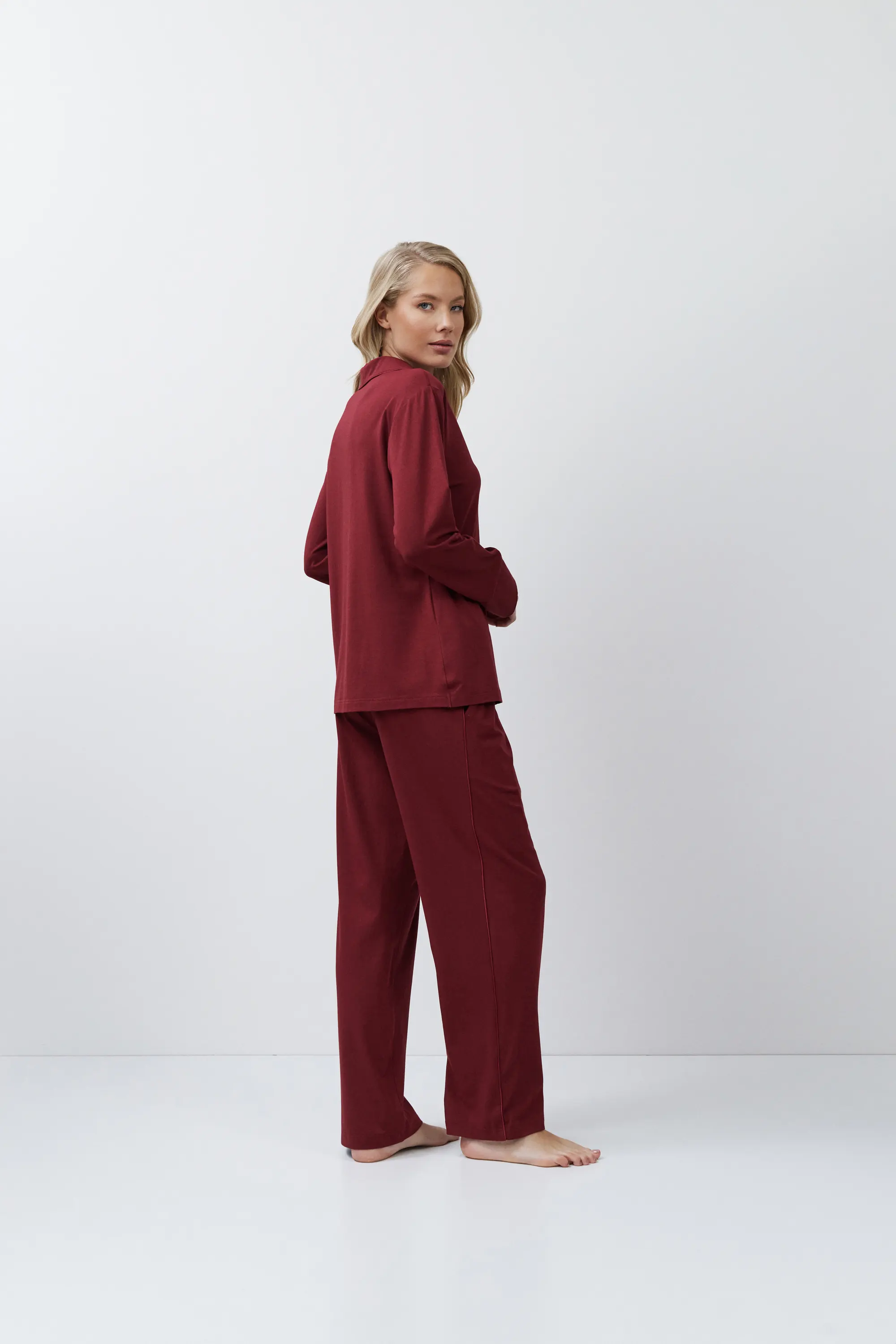 Піжама Cadance pajama long burgundy Aruelle